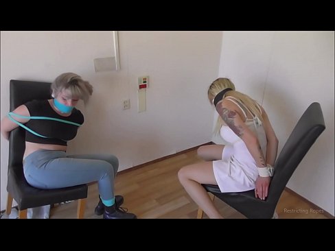 ❤️ Adicta / amarrada e amordazada / damisela en apuros Vídeo anal en % gl.nomescriativos.top %